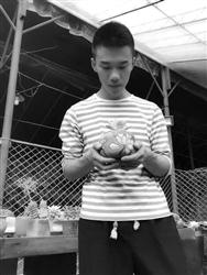 喜歡多肉綠植的男孩 把愛好變成了工作
